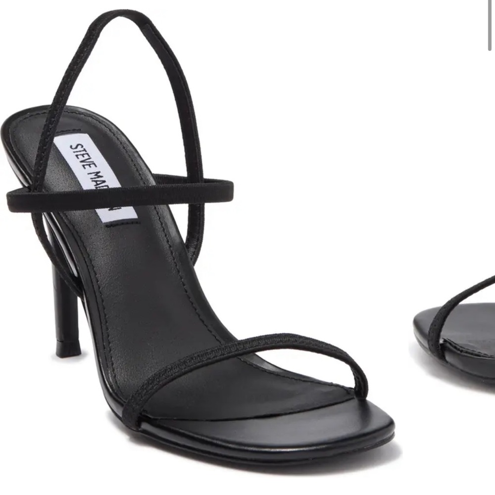 STEVE MADDEN Snap Strappy Sandal - Black (7.5)